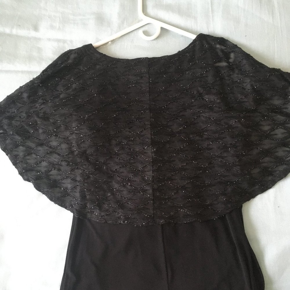 Dress - Picture 6 of 8